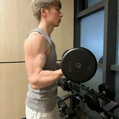彭芳豪